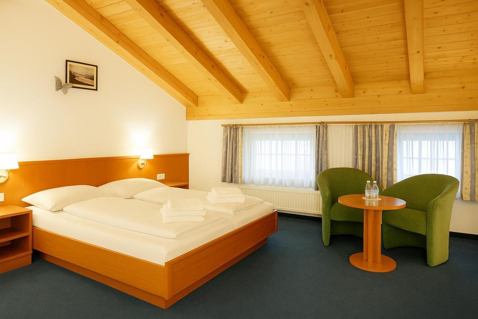 A8 Hotel Im Darchinger Hof Bed & Breakfast - Zwischen Holzkirchen Und Weyarn - Zwischen Muenchen Salzburg Und Innsbruck - Kurz Vor Dem Irschenberg Kültér fotó
