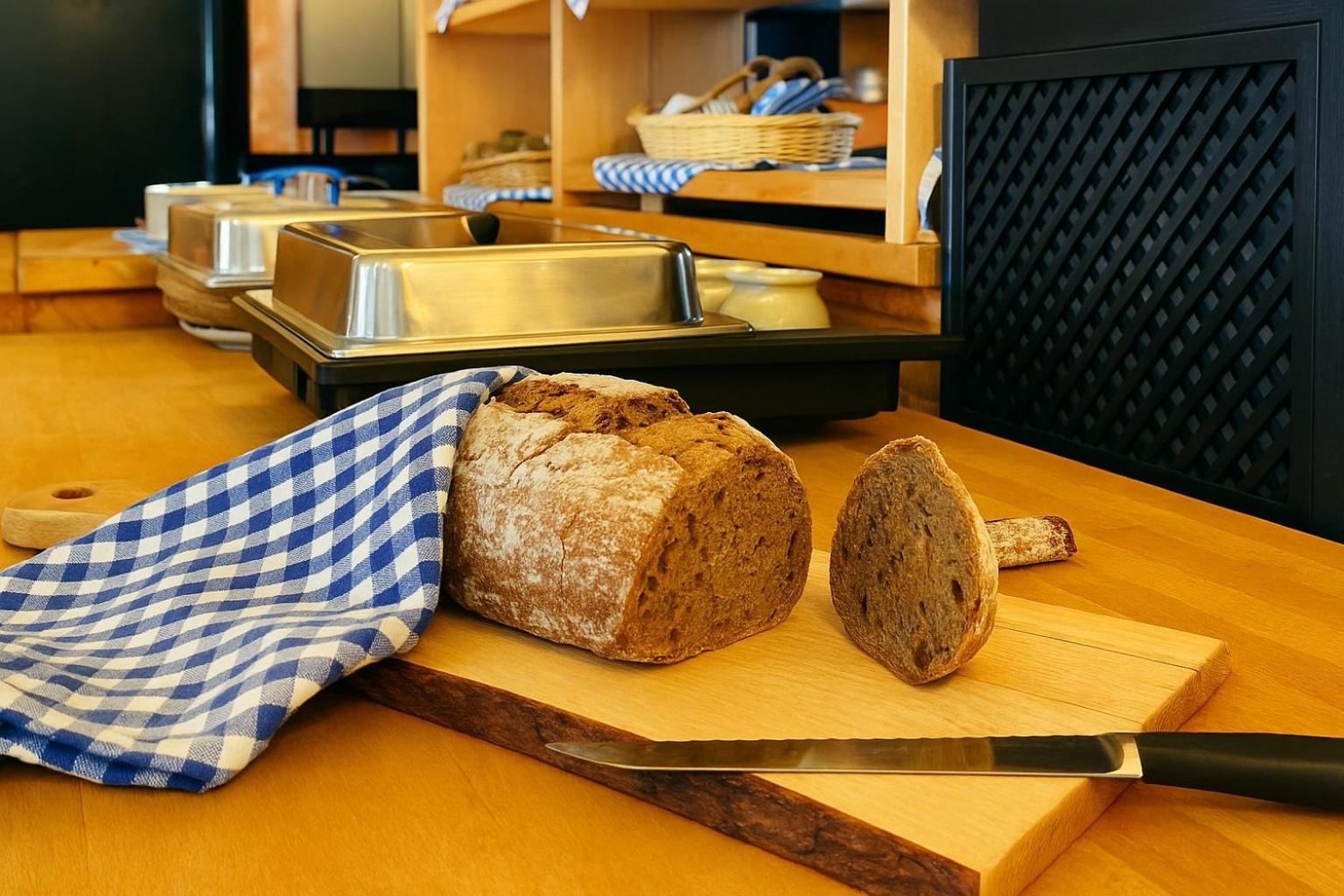 A8 Hotel Im Darchinger Hof Bed & Breakfast - Zwischen Holzkirchen Und Weyarn - Zwischen Muenchen Salzburg Und Innsbruck - Kurz Vor Dem Irschenberg Kültér fotó