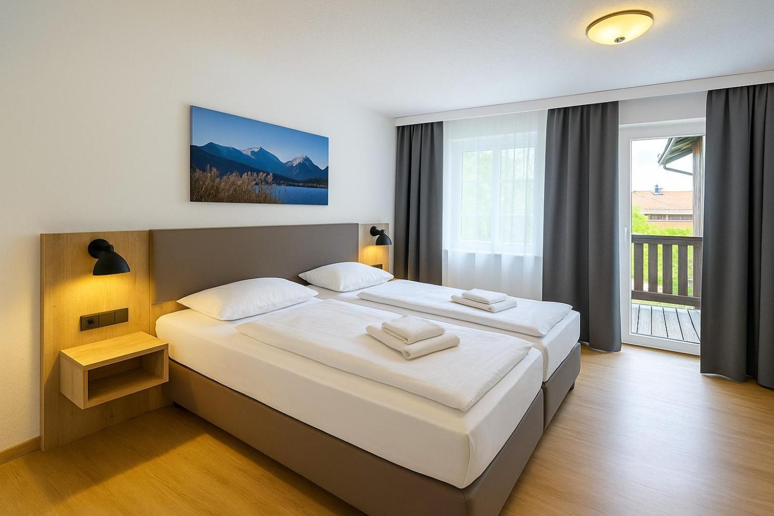 A8 Hotel Im Darchinger Hof Bed & Breakfast - Zwischen Holzkirchen Und Weyarn - Zwischen Muenchen Salzburg Und Innsbruck - Kurz Vor Dem Irschenberg Kültér fotó